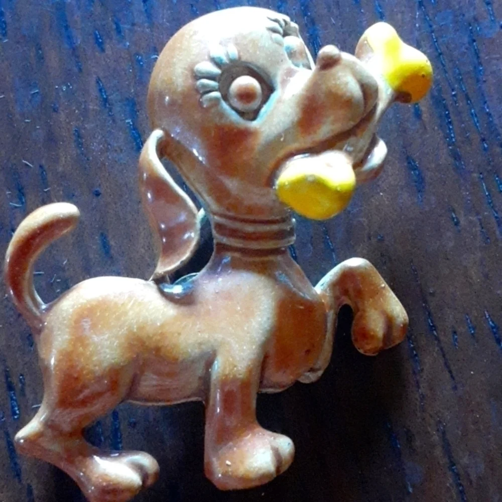 Cute Vintage Enamel Puppy Dog